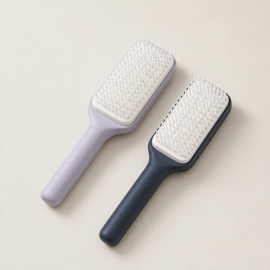 ILVON self-cleaning brush in lavender and graphite